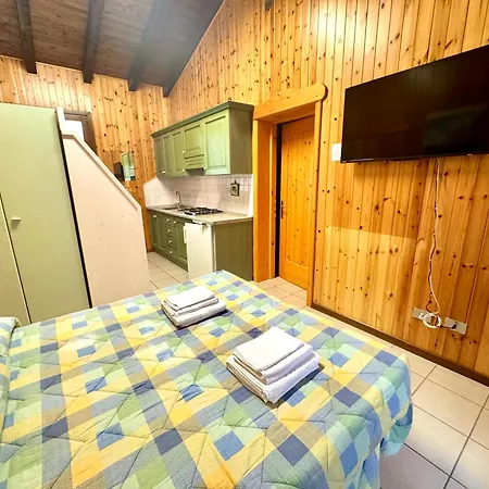Glamping Villaggio Parco Dei Castagni 4 Stelle Montecreto Exterior photo