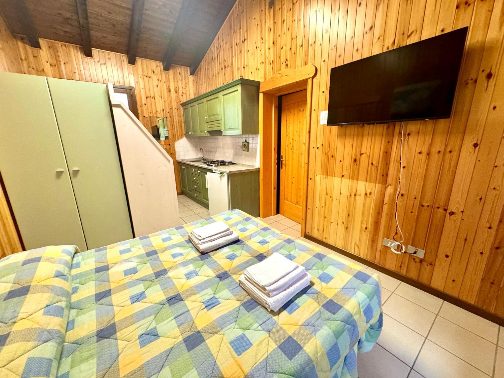 Glamping Villaggio Parco Dei Castagni 4 Stelle Campingplatz 4*
